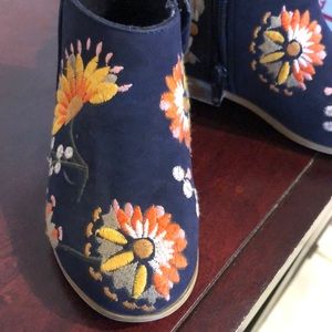 Adorable Zara baby boots